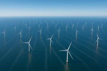 Havadan görünüm: dizi halinde türbinler ve wake izleri